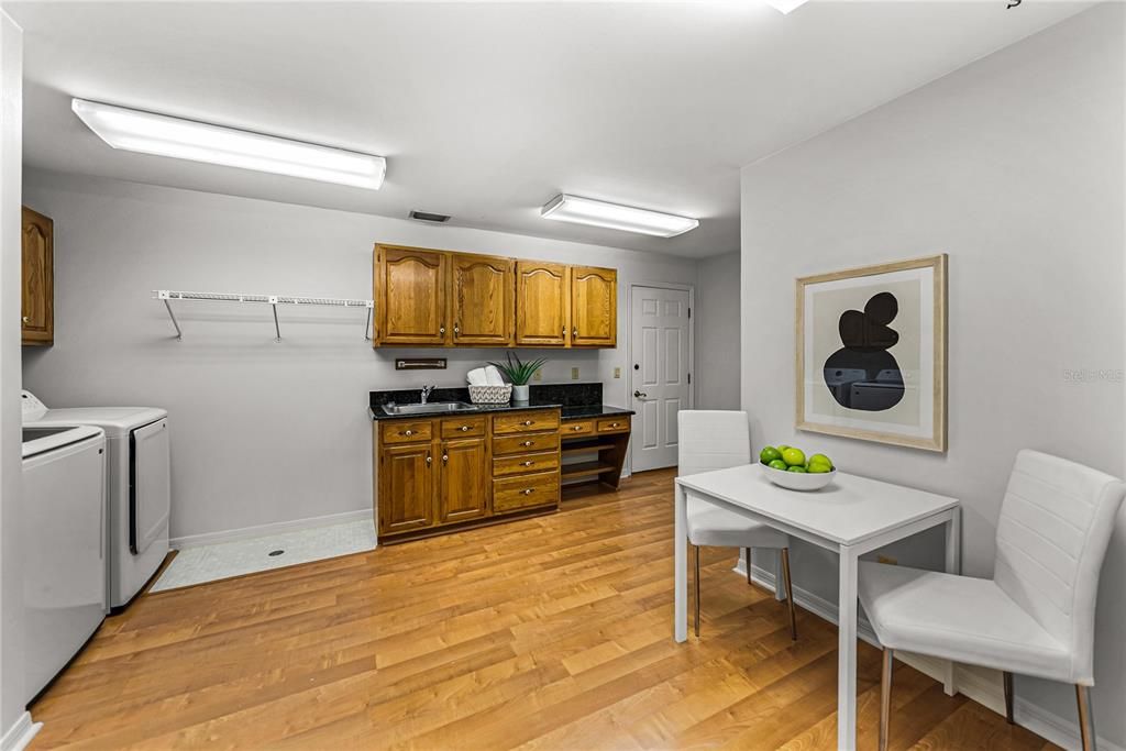 На продажу: $525,000 (4 спален, 3 ванн, 3961 Квадратных фут)