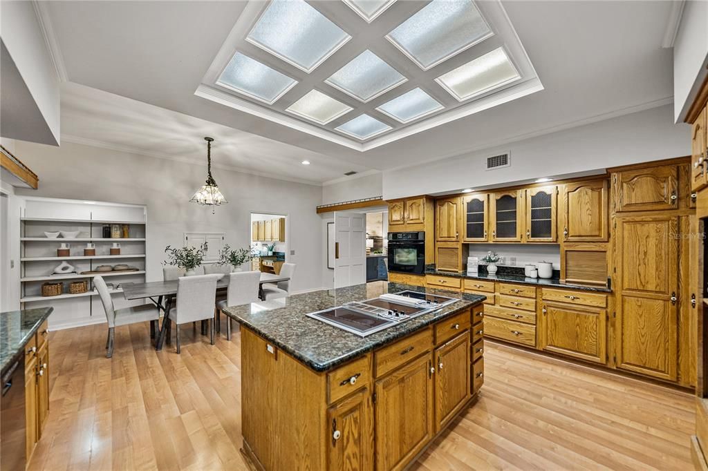 На продажу: $525,000 (4 спален, 3 ванн, 3961 Квадратных фут)