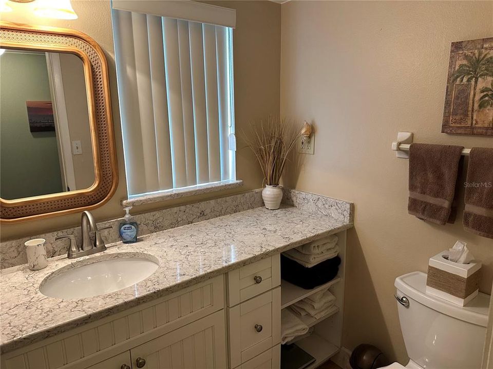 En Venta: $349,900 (1 camas, 1 baños, 871 Pies cuadrados)