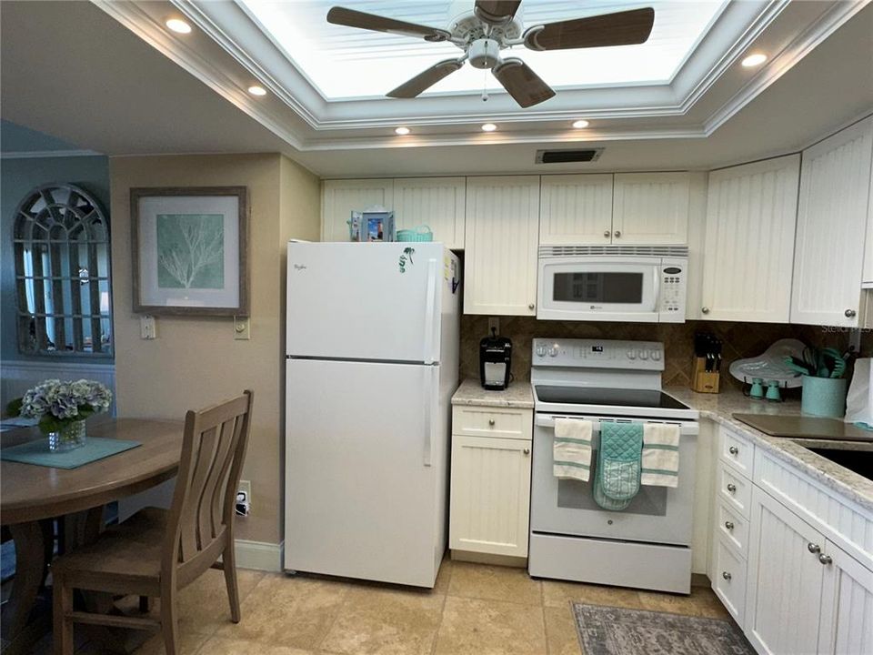 En Venta: $349,900 (1 camas, 1 baños, 871 Pies cuadrados)