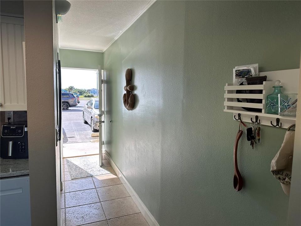 En Venta: $349,900 (1 camas, 1 baños, 871 Pies cuadrados)