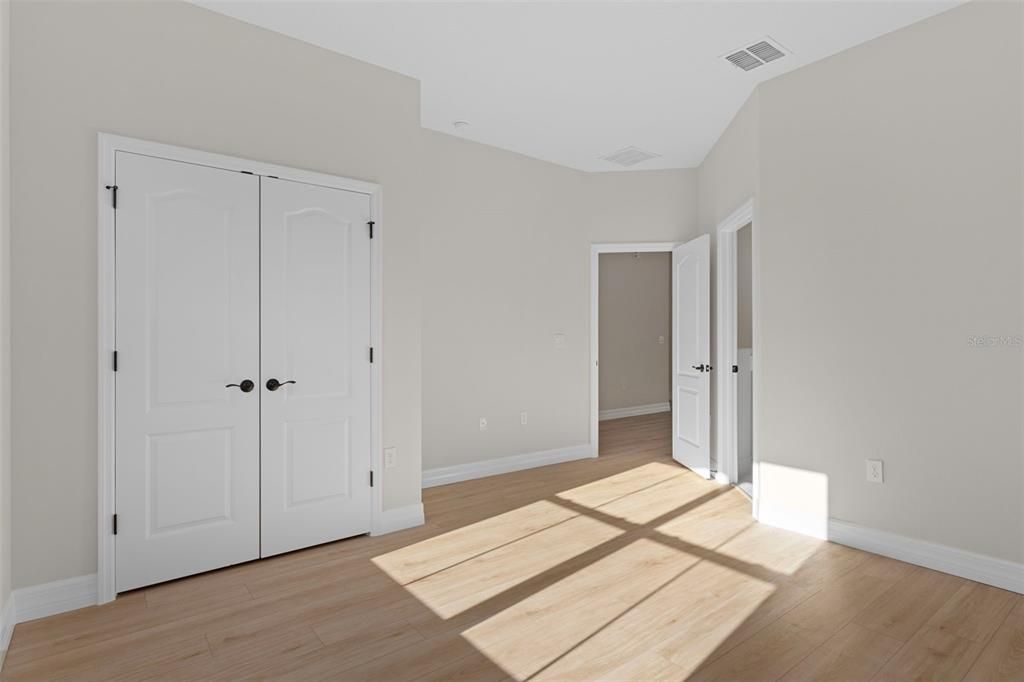 待售: $379,900 (4 贝兹, 3 浴室, 1990 平方英尺)