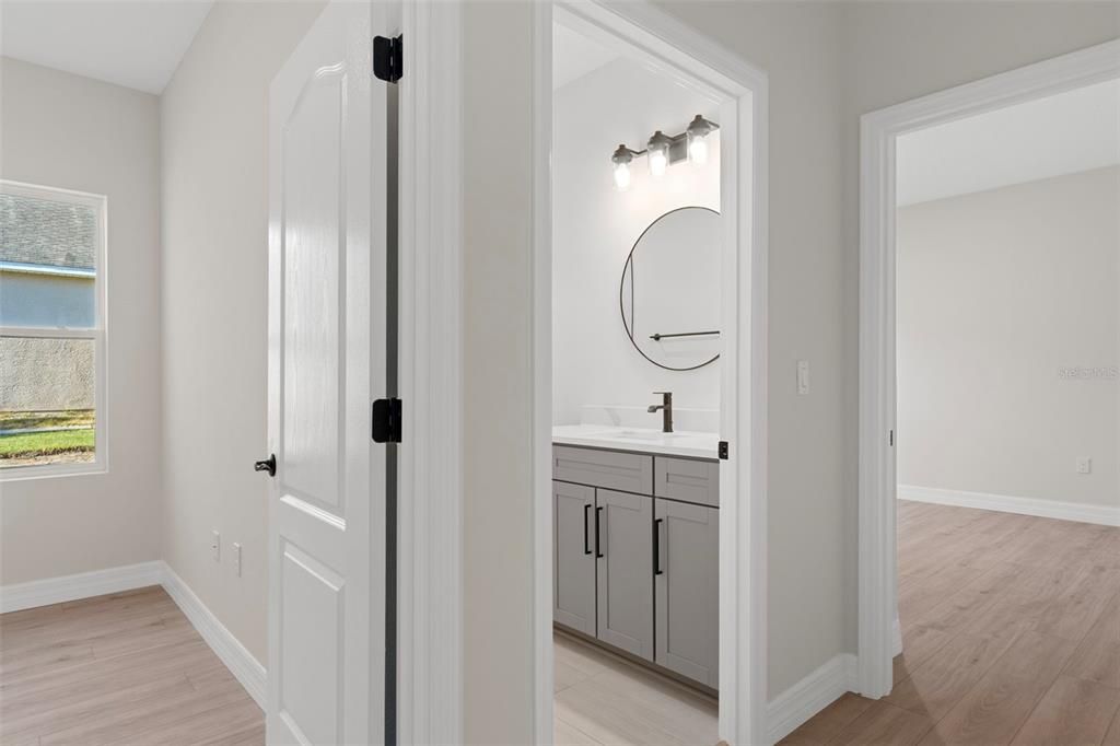 待售: $379,900 (4 贝兹, 3 浴室, 1990 平方英尺)