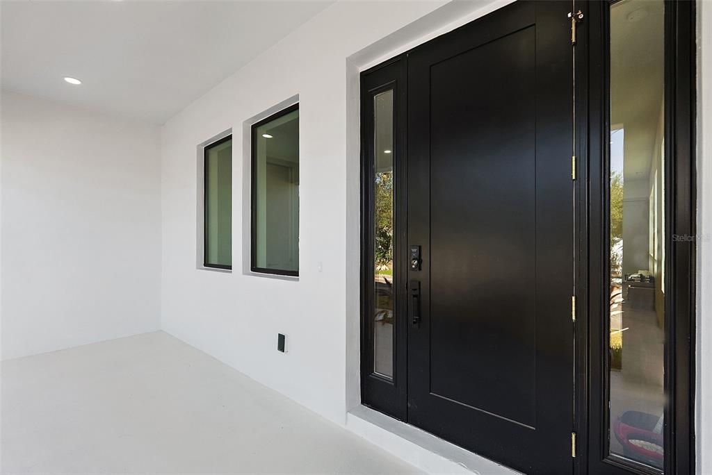 For Sale: $999,900 (4 beds, 3 baths, 2474 Square Feet)