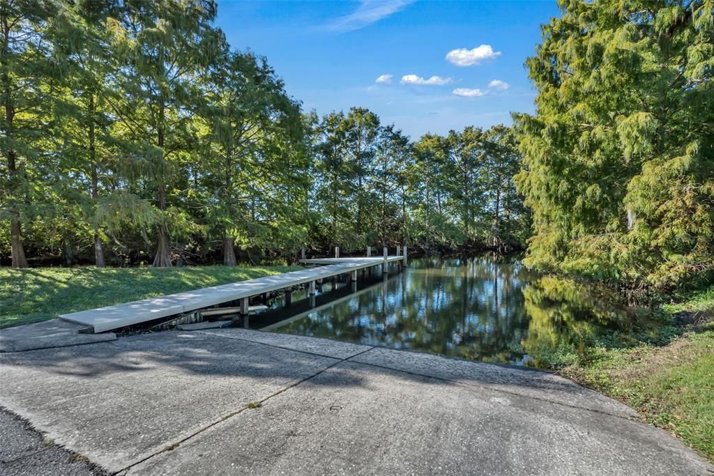 For Sale: $350,000 (3 beds, 2 baths, 1032 Square Feet)