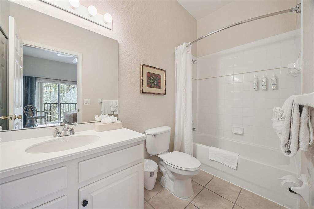 For Sale: $198,900 (3 beds, 2 baths, 1227 Square Feet)