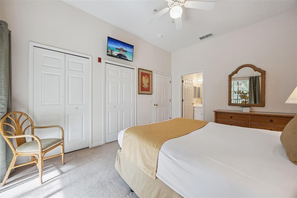 For Sale: $198,900 (3 beds, 2 baths, 1227 Square Feet)