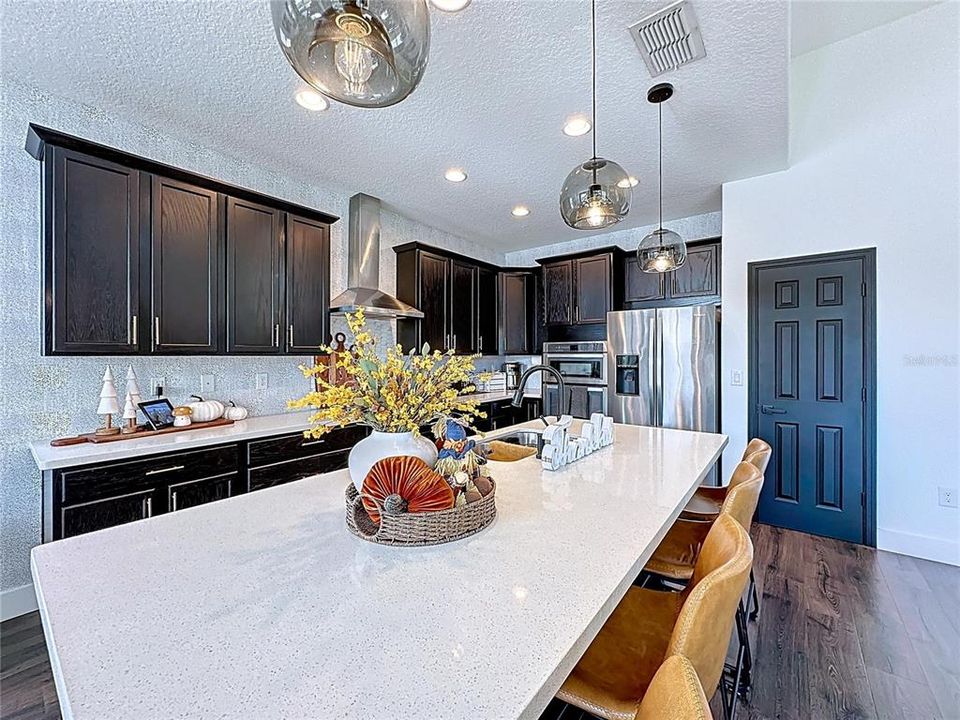 For Sale: $529,900 (4 beds, 2 baths, 2529 Square Feet)