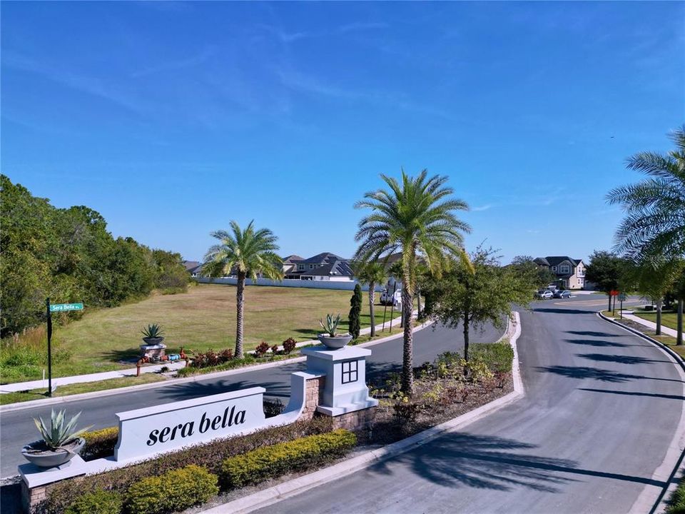 For Sale: $529,900 (4 beds, 2 baths, 2529 Square Feet)