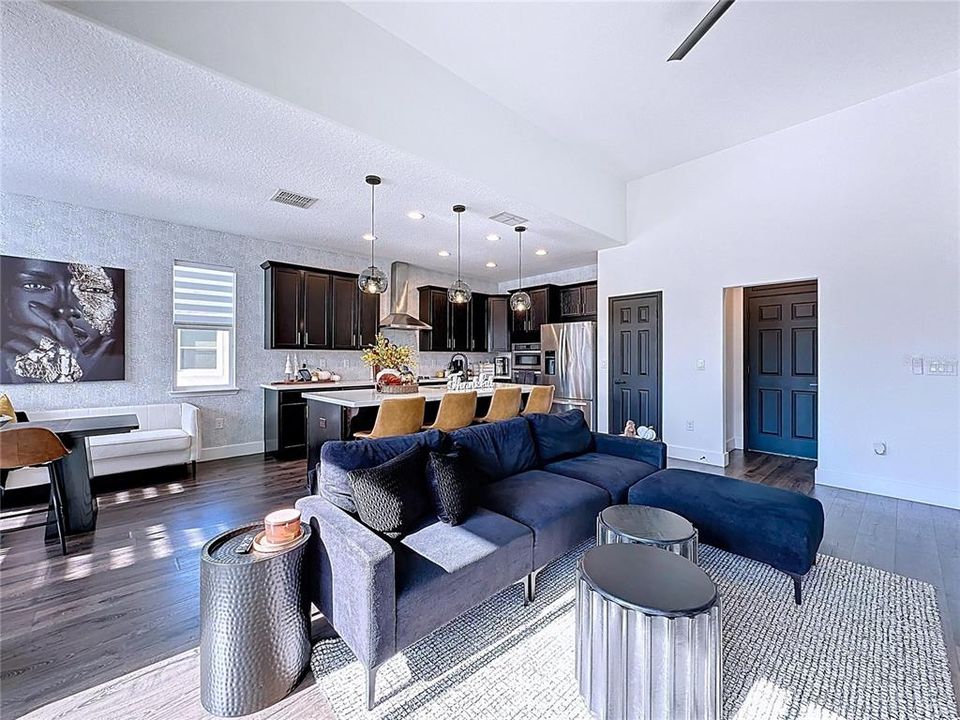 For Sale: $529,900 (4 beds, 2 baths, 2529 Square Feet)