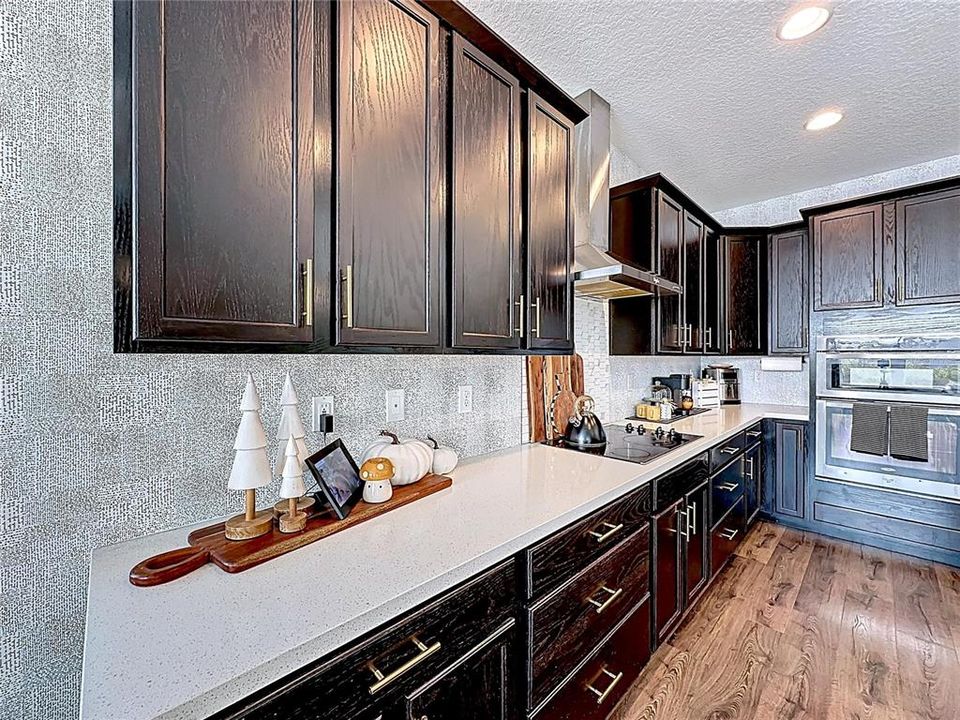 For Sale: $529,900 (4 beds, 2 baths, 2529 Square Feet)