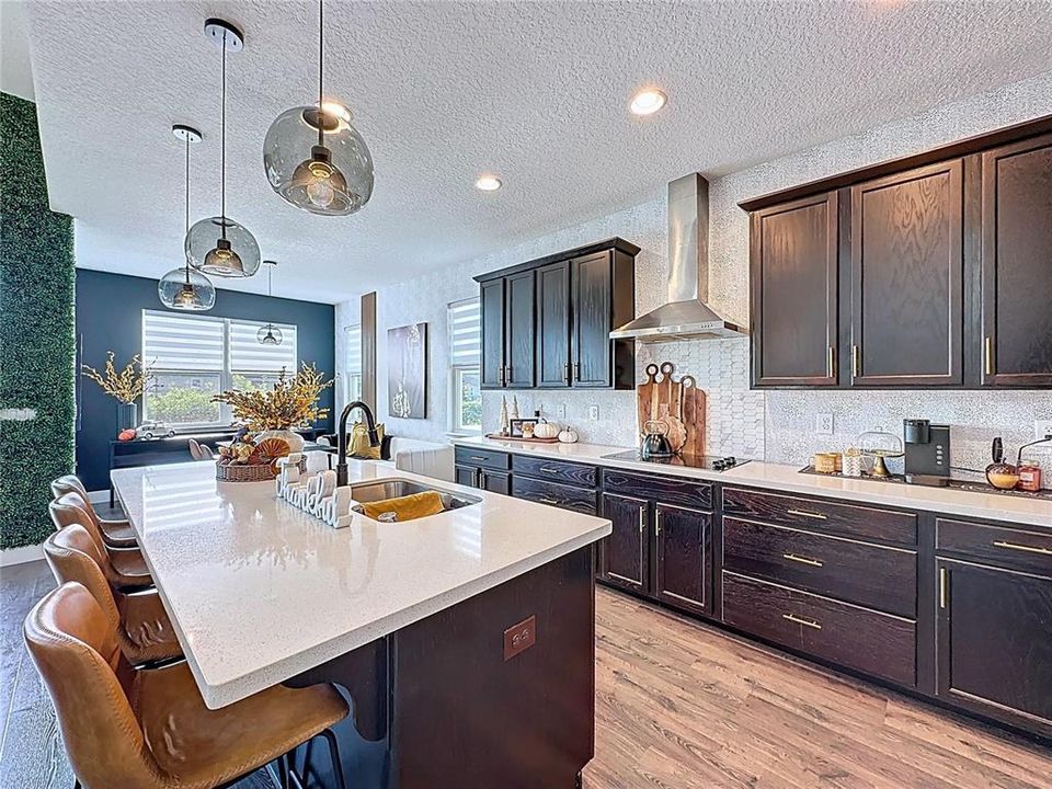 For Sale: $529,900 (4 beds, 2 baths, 2529 Square Feet)