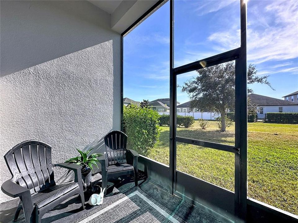 For Sale: $529,900 (4 beds, 2 baths, 2529 Square Feet)