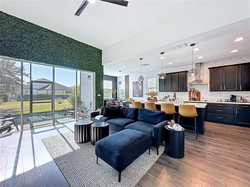 For Sale: $529,900 (4 beds, 2 baths, 2529 Square Feet)