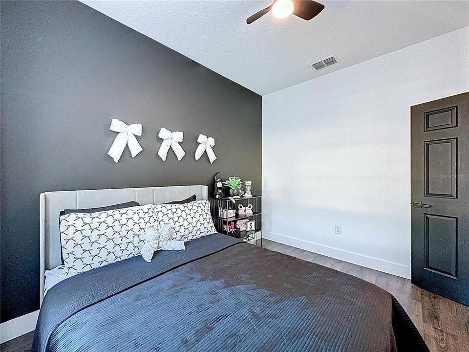 For Sale: $529,900 (4 beds, 2 baths, 2529 Square Feet)