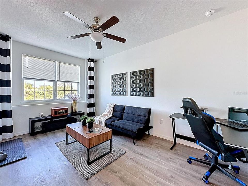 For Sale: $529,900 (4 beds, 2 baths, 2529 Square Feet)