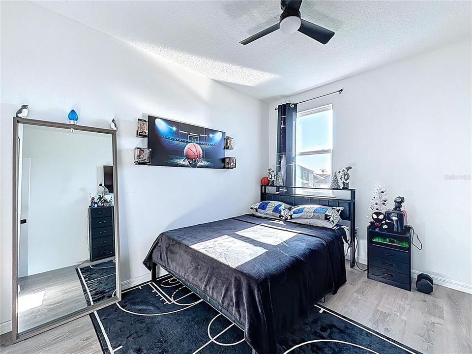 For Sale: $529,900 (4 beds, 2 baths, 2529 Square Feet)