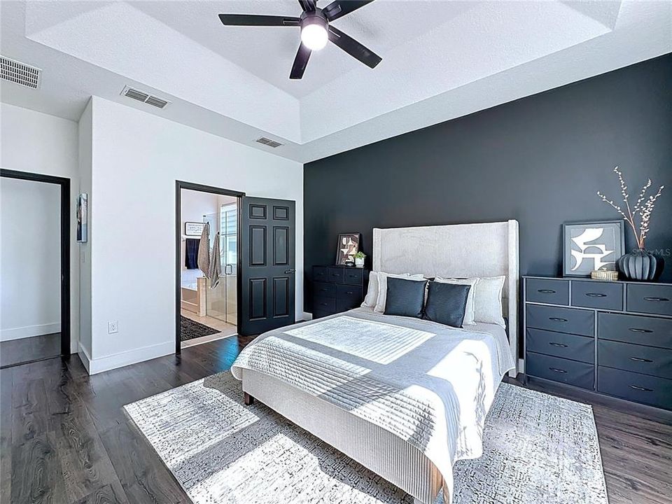 For Sale: $529,900 (4 beds, 2 baths, 2529 Square Feet)