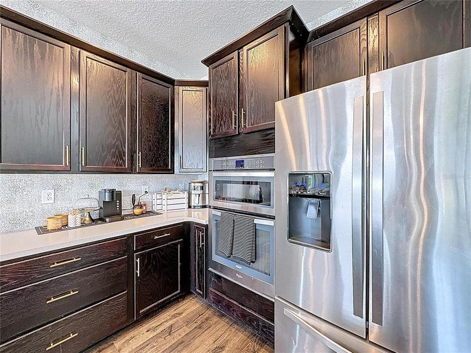 For Sale: $529,900 (4 beds, 2 baths, 2529 Square Feet)