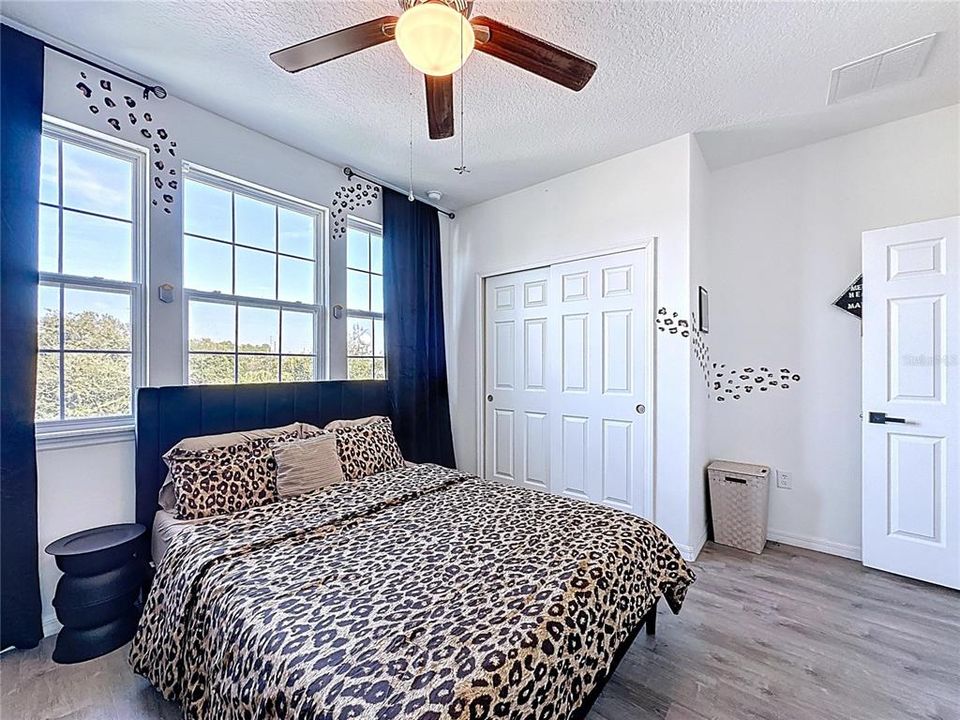 For Sale: $529,900 (4 beds, 2 baths, 2529 Square Feet)