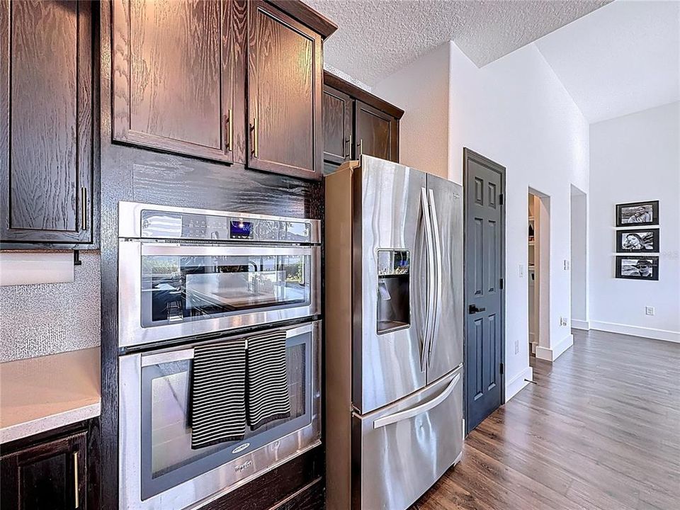 For Sale: $529,900 (4 beds, 2 baths, 2529 Square Feet)