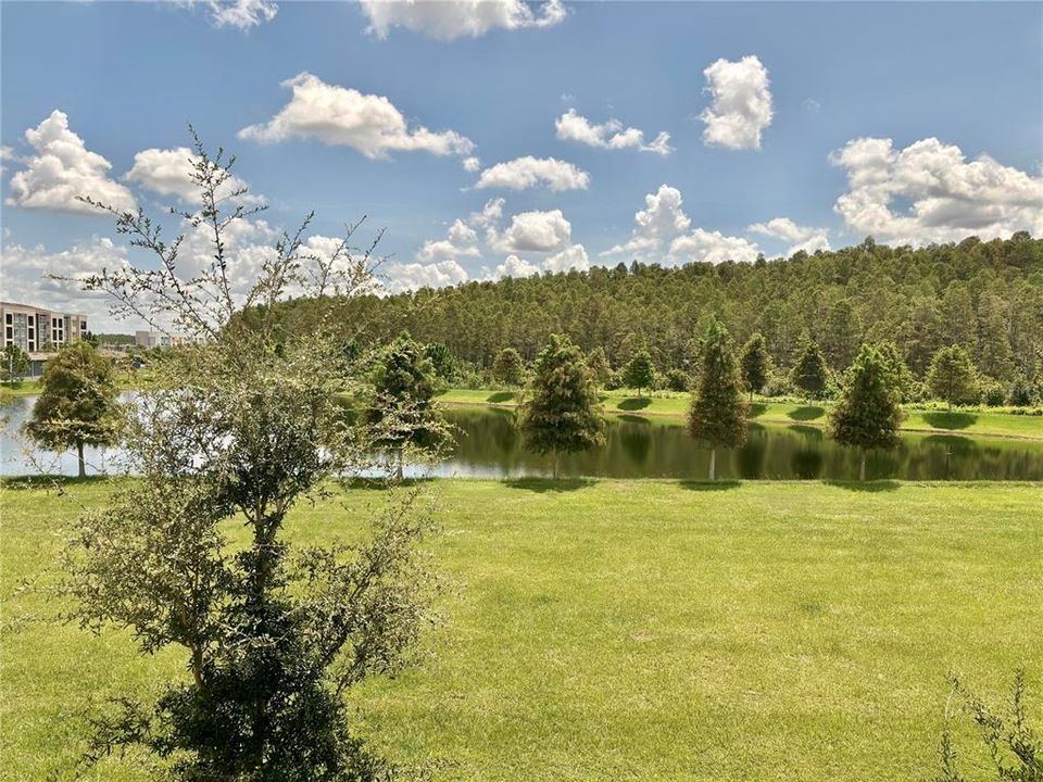 For Sale: $319,000 (2 beds, 2 baths, 1513 Square Feet)