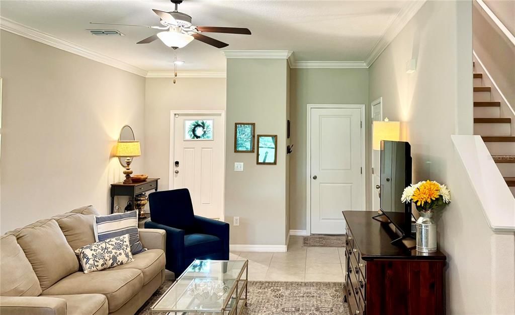 For Sale: $319,000 (2 beds, 2 baths, 1513 Square Feet)