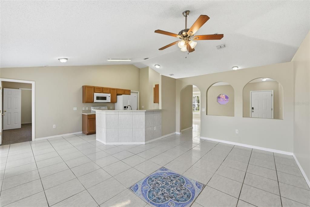 For Sale: $264,900 (3 beds, 2 baths, 1704 Square Feet)