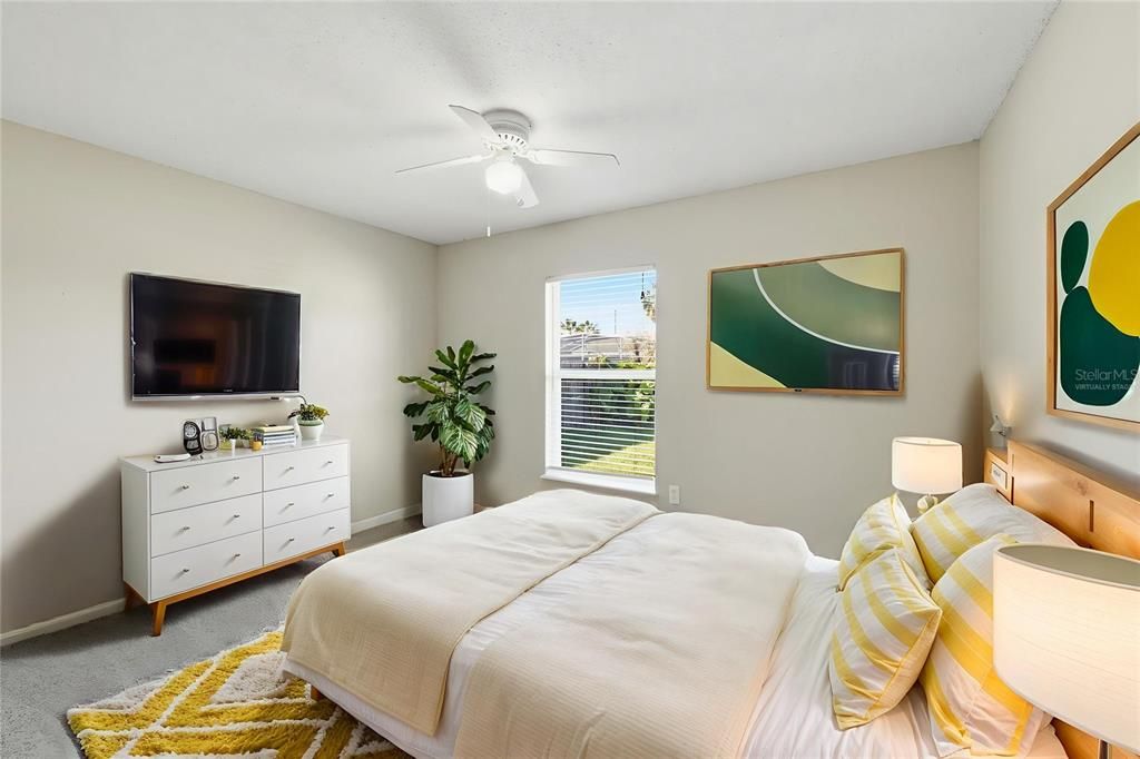 For Sale: $264,900 (3 beds, 2 baths, 1704 Square Feet)