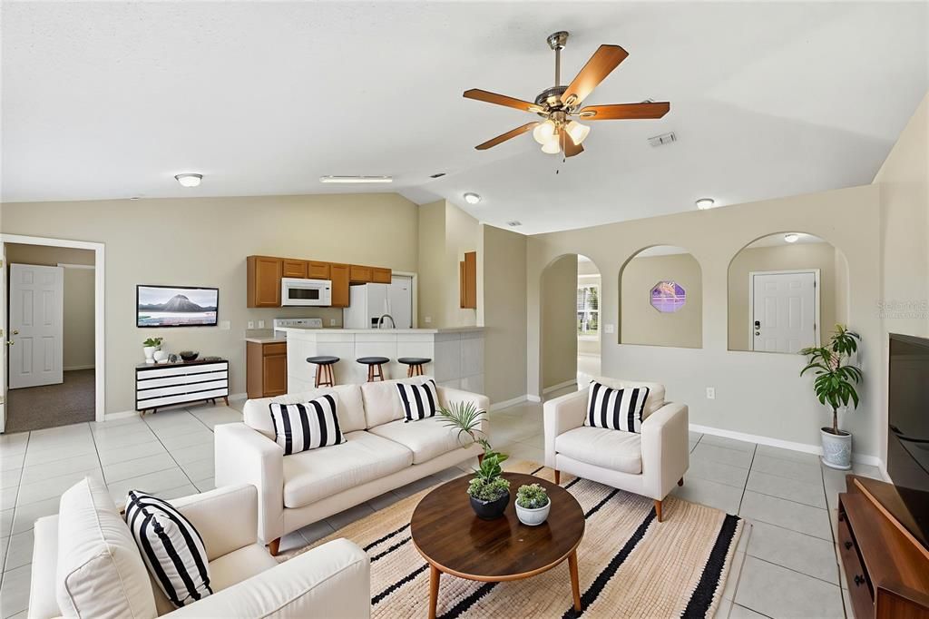 For Sale: $264,900 (3 beds, 2 baths, 1704 Square Feet)