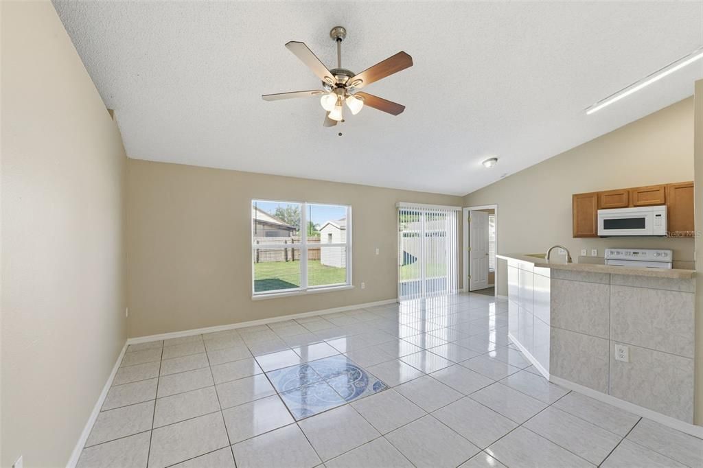 For Sale: $264,900 (3 beds, 2 baths, 1704 Square Feet)