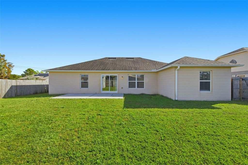 For Sale: $264,900 (3 beds, 2 baths, 1704 Square Feet)