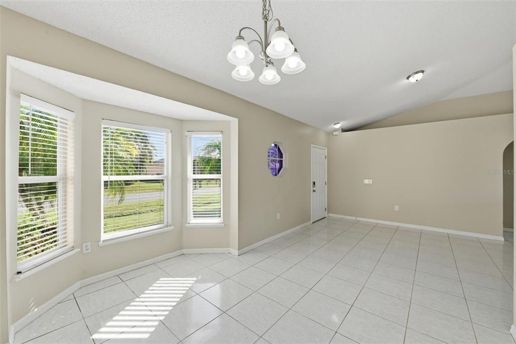 For Sale: $264,900 (3 beds, 2 baths, 1704 Square Feet)