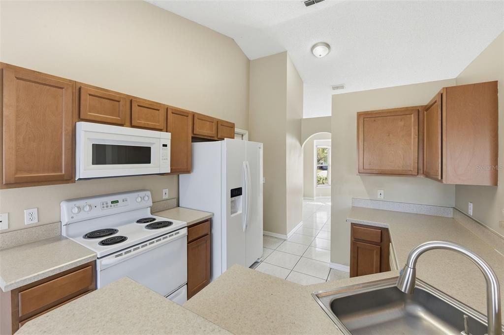 For Sale: $264,900 (3 beds, 2 baths, 1704 Square Feet)