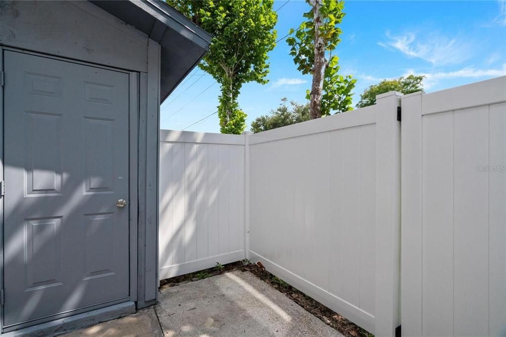 Под контрактом: $119,900 (2 спален, 1 ванн, 870 Квадратных фут)