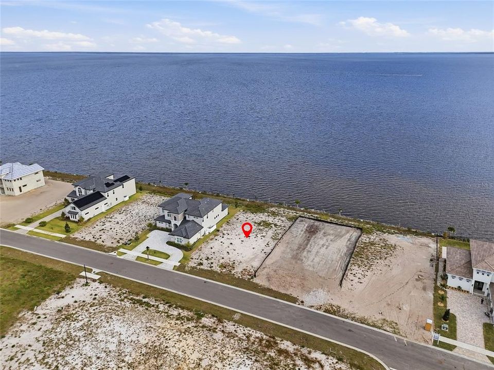 En Venta: $799,000 (0.30 acres)