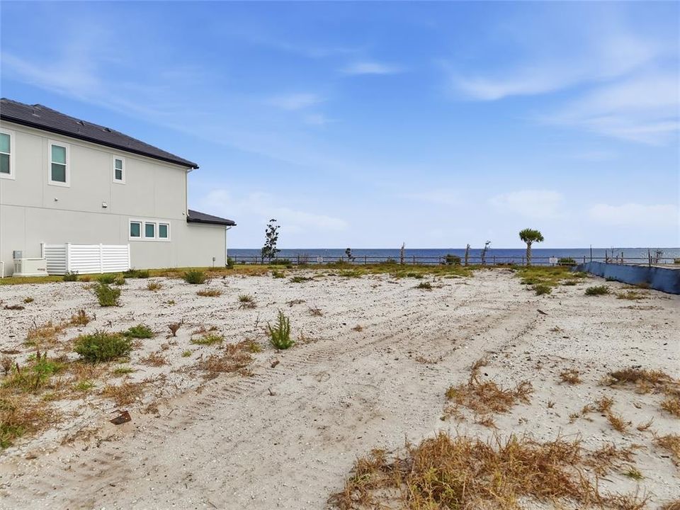 En Venta: $799,000 (0.30 acres)