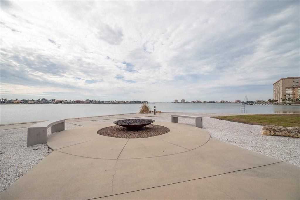 待售: $147,500 (1 贝兹, 1 浴室, 738 平方英尺)