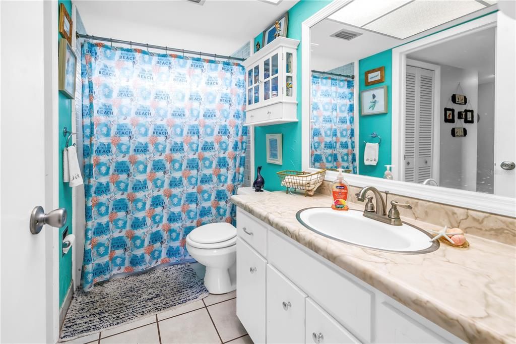 待售: $147,500 (1 贝兹, 1 浴室, 738 平方英尺)