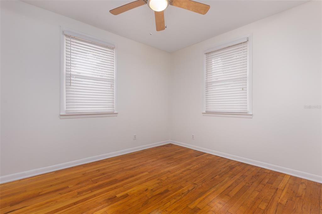 For Sale: $312,500 (3 beds, 1 baths, 1323 Square Feet)