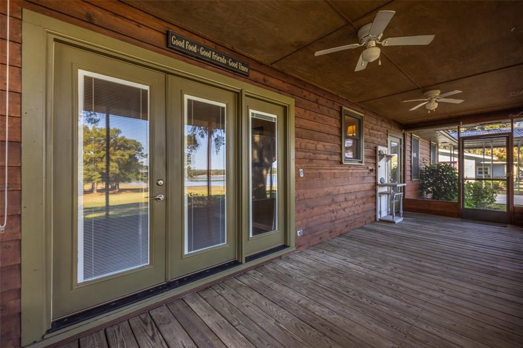 For Sale: $312,500 (3 beds, 1 baths, 1323 Square Feet)