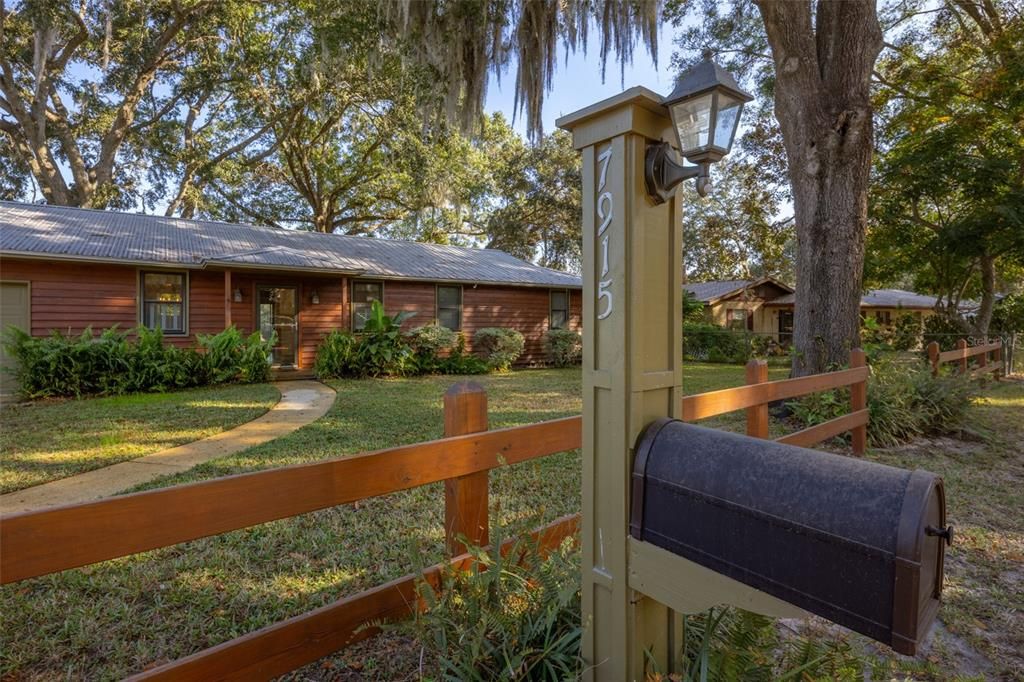 For Sale: $312,500 (3 beds, 1 baths, 1323 Square Feet)