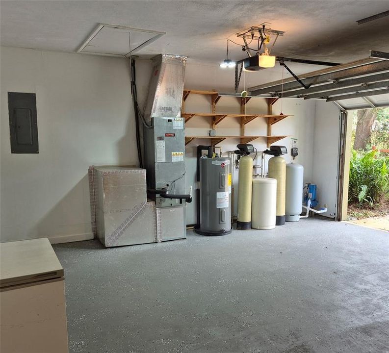 For Sale: $312,500 (3 beds, 1 baths, 1323 Square Feet)