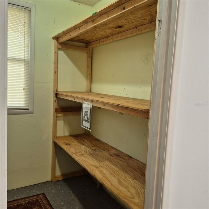 For Sale: $312,500 (3 beds, 1 baths, 1323 Square Feet)