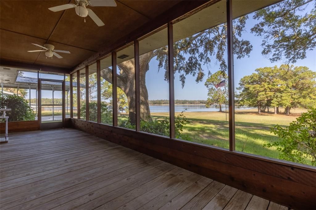 For Sale: $312,500 (3 beds, 1 baths, 1323 Square Feet)