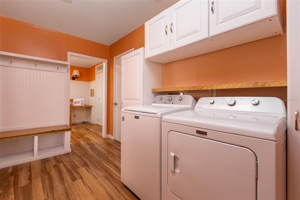 For Sale: $312,500 (3 beds, 1 baths, 1323 Square Feet)