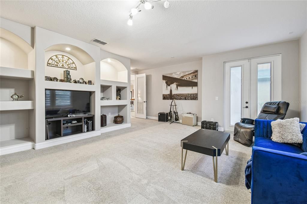 En Venta: $1,195,000 (6 camas, 4 baños, 4277 Pies cuadrados)