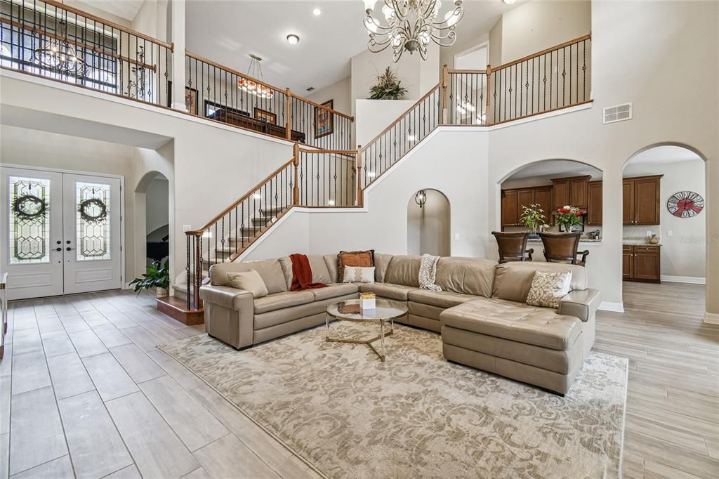 En Venta: $1,195,000 (6 camas, 4 baños, 4277 Pies cuadrados)