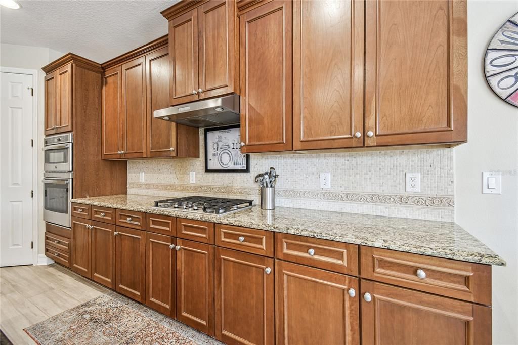 En Venta: $1,195,000 (6 camas, 4 baños, 4277 Pies cuadrados)