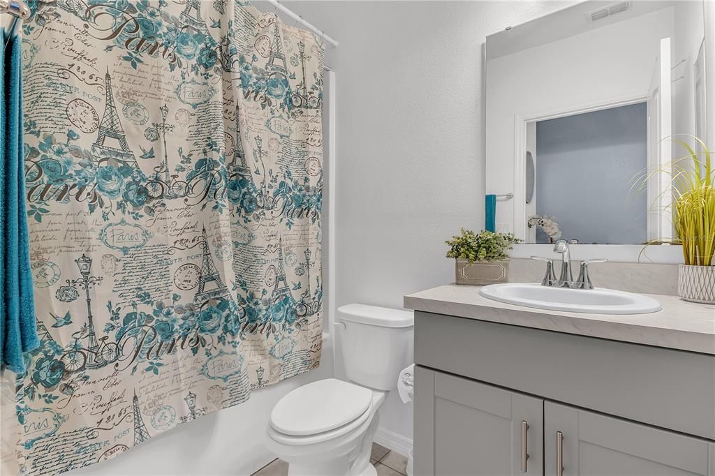 For Sale: $275,000 (3 beds, 2 baths, 1273 Square Feet)